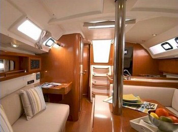 Oceanis-34.Inside