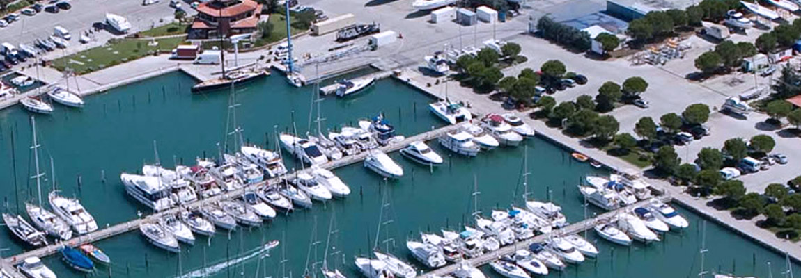 yacht delivery